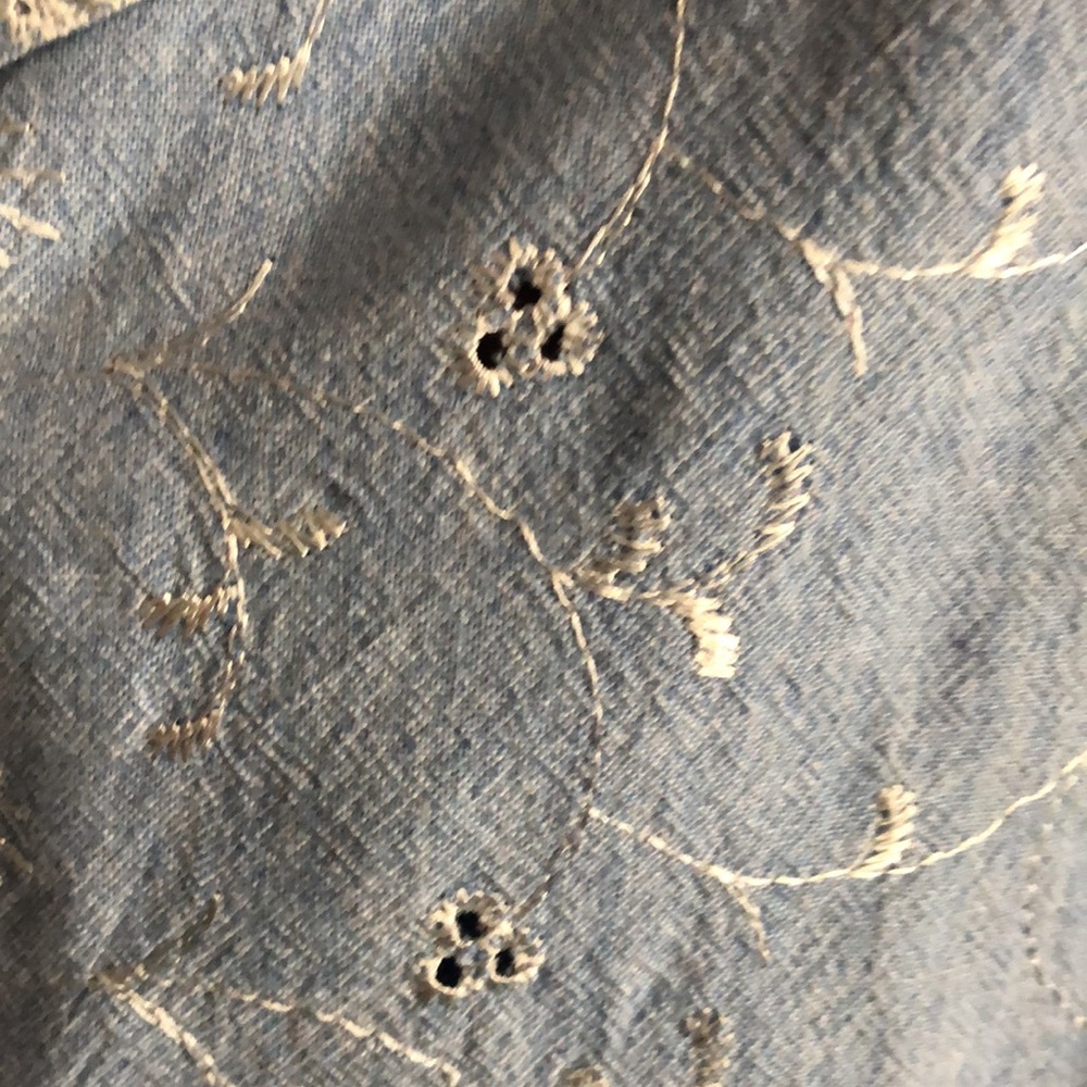 Bobbie Brooks woman’s 22/24 button down shirt - Picture 3 of 7